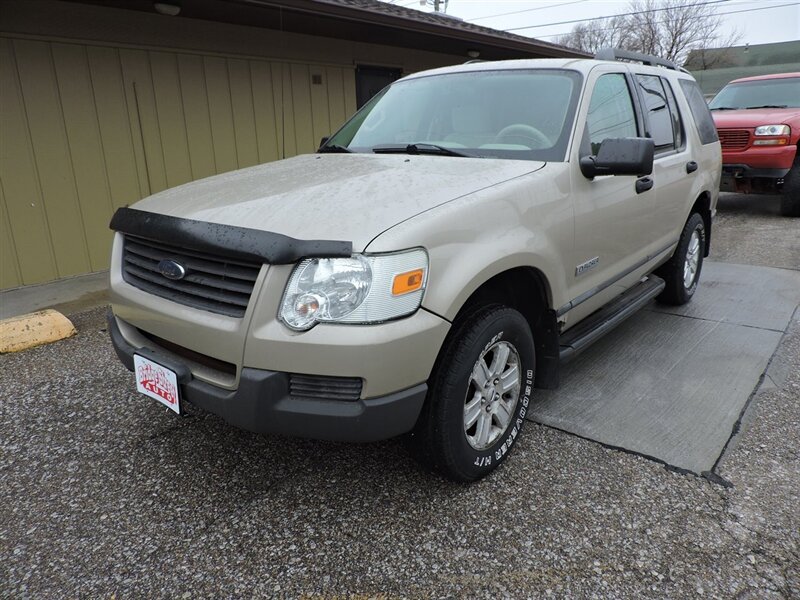 2006 Ford Explorer XLS  