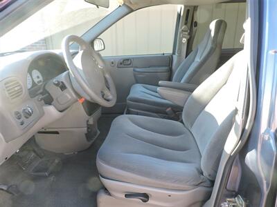 2002 Dodge Grand Caravan SE   - Photo 9 - Kearney, NE 68847