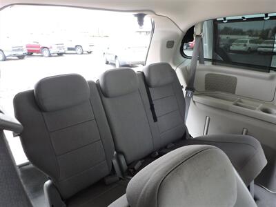 2009 Dodge Grand Caravan SXT - Photo 12 - Grand Island, NE 68801