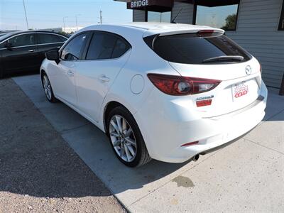 2017 Mazda Mazda3 Touring   - Photo 7 - Lexington, NE 68850