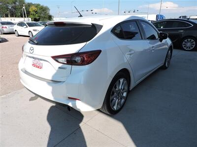 2017 Mazda Mazda3 Touring   - Photo 5 - Lexington, NE 68850