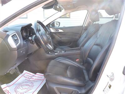 2017 Mazda Mazda3 Touring   - Photo 9 - Lexington, NE 68850