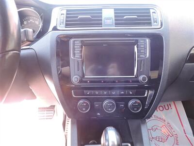 2017 Volkswagen Jetta 2.0T GLI   - Photo 18 - Lexington, NE 68850