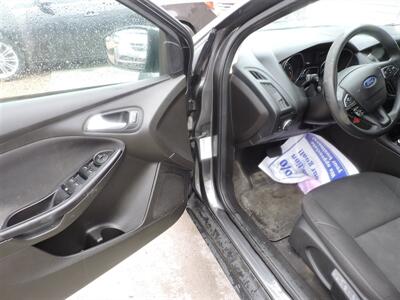 2016 Ford Focus SE   - Photo 15 - Lexington, NE 68850