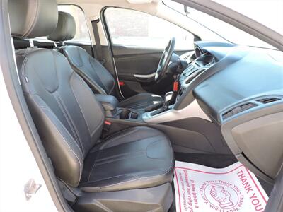 2014 Ford Focus SE - Photo 10 - Kearney, NE 68847