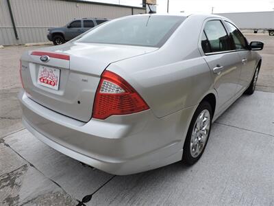 2011 Ford Fusion SE   - Photo 5 - North Platte, NE 69101