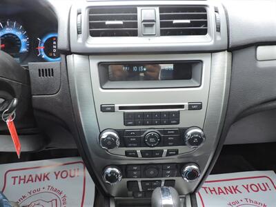 2011 Ford Fusion SE   - Photo 17 - North Platte, NE 69101