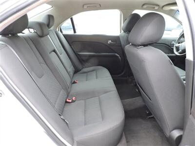 2011 Ford Fusion SE   - Photo 13 - North Platte, NE 69101