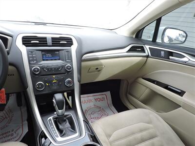 2015 Ford Fusion SE   - Photo 14 - Lexington, NE 68850