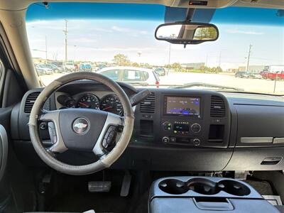2010 Chevrolet Silverado 1500 LT   - Photo 12 - Lexington, NE 68850
