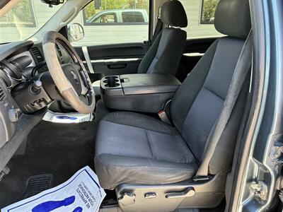 2010 Chevrolet Silverado 1500 LT   - Photo 8 - Lexington, NE 68850