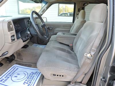 1999 GMC Yukon SLE   - Photo 9 - Lexington, NE 68850