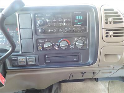 1999 GMC Yukon SLE   - Photo 18 - Lexington, NE 68850