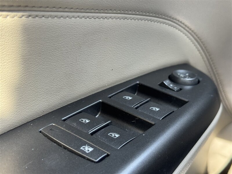 2012 Cadillac SRX Luxury Collection - Photo 15 - Lexington, NE 68850