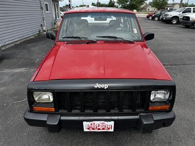 1998 Jeep Cherokee SE   - Photo 3 - Grand Island, NE 68801