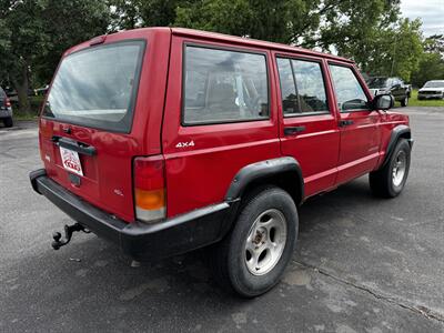 1998 Jeep Cherokee SE   - Photo 6 - Grand Island, NE 68801