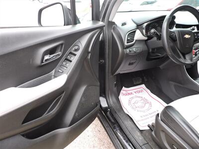2021 Chevrolet Trax LT   - Photo 15 - North Platte, NE 69101