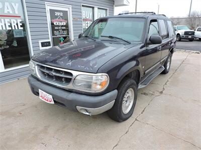 2000 Ford Explorer XLT   - Photo 2 - Grand Island, NE 68801