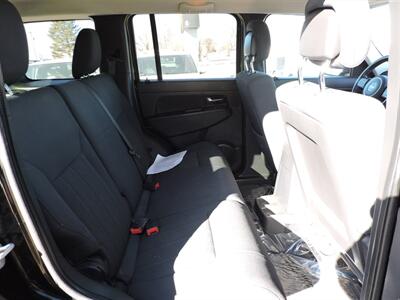 2012 Jeep Liberty Sport   - Photo 13 - North Platte, NE 69101