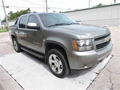 2007 Chevrolet Avalanche LS 1500   - Photo 4 - Kearney, NE 68847