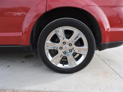 2013 Dodge Journey Crew - Photo 8 - Lexington, NE 68850