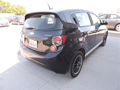 2013 Chevrolet Sonic LS Auto   - Photo 5 - Lexington, NE 68850