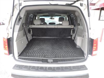 2009 Honda Pilot Touring w/Navi w/DVD   - Photo 12 - Lexington, NE 68850