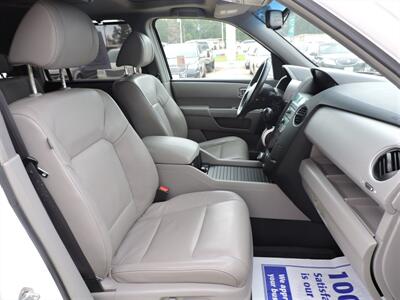 2009 Honda Pilot Touring w/Navi w/DVD   - Photo 10 - Lexington, NE 68850