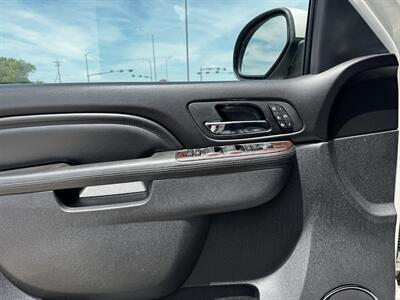 2012 GMC Yukon Denali   - Photo 10 - Lexington, NE 68850