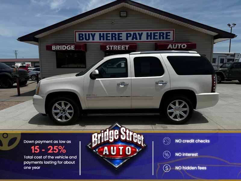 2012 GMC Yukon Denali   - Photo 1 - Lexington, NE 68850