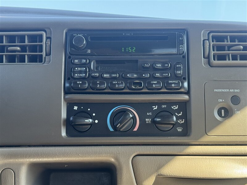 2003 Ford F-250 Lariat - Photo 13 - Grand Island, NE 68801