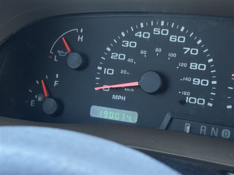 2003 Ford F-250 Lariat - Photo 11 - Grand Island, NE 68801