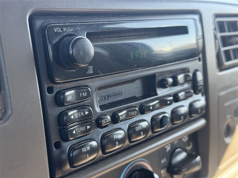 2003 Ford F-250 Lariat - Photo 15 - Grand Island, NE 68801