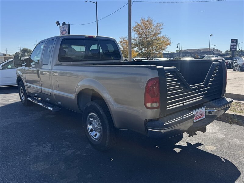 2003 Ford F-250 Lariat - Photo 5 - Grand Island, NE 68801