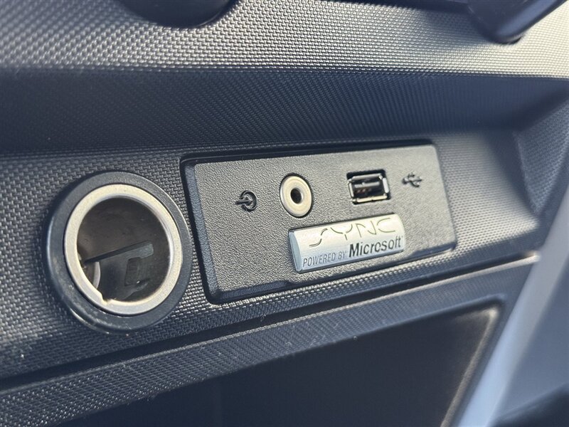 2011 Ford F-150 XL - Photo 20 - Lexington, NE 68850