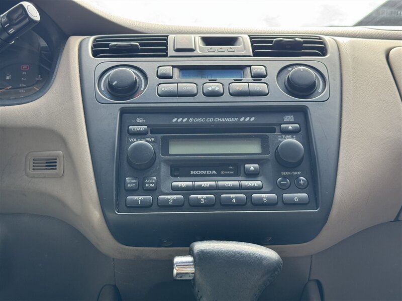 2002 Honda Accord EX V-6 - Photo 16 - Kearney, NE 68847