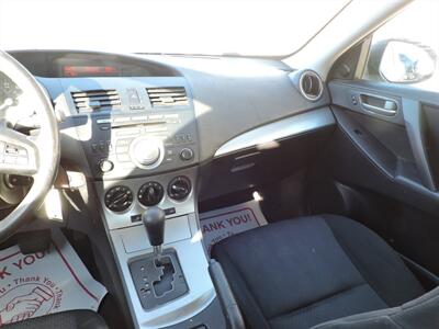 2010 Mazda Mazda3 i SV - Photo 14 - Kearney, NE 68847