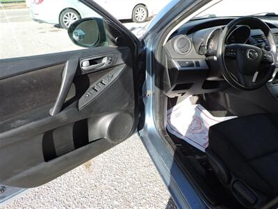 2010 Mazda Mazda3 i SV - Photo 15 - Kearney, NE 68847