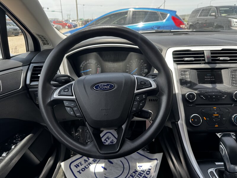 2016 Ford Fusion SE - Photo 12 - Lexington, NE 68850