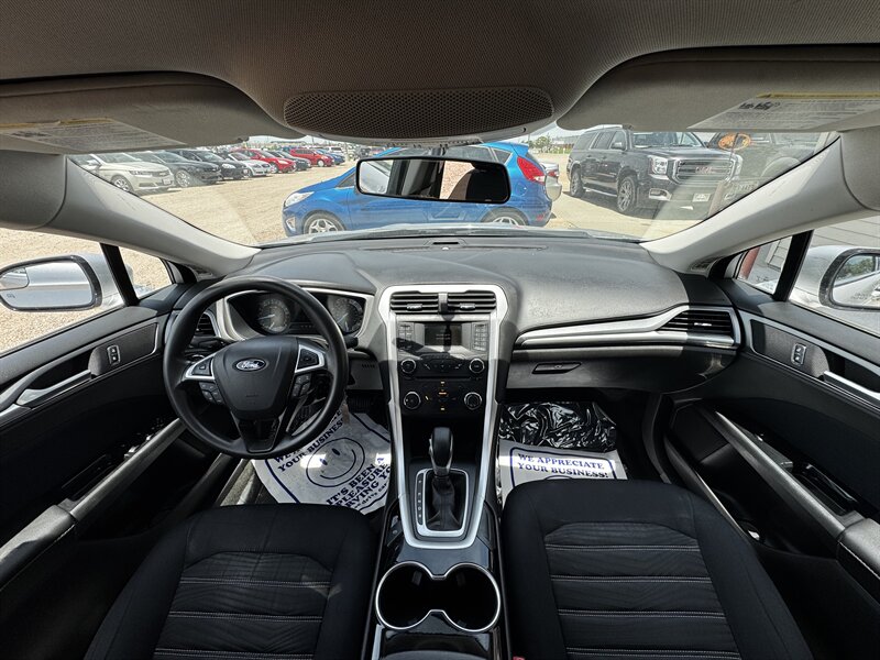 2016 Ford Fusion SE - Photo 11 - Lexington, NE 68850