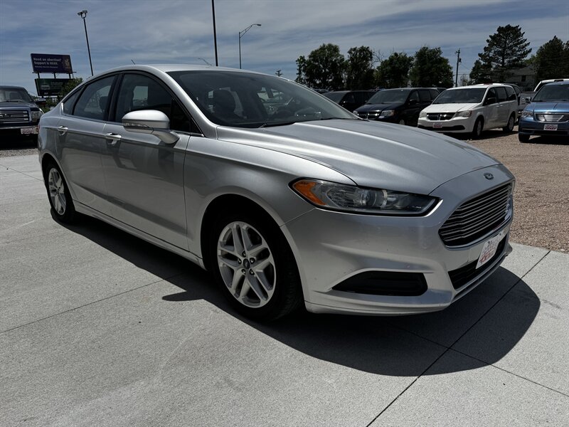 2016 Ford Fusion SE - Photo 2 - Lexington, NE 68850