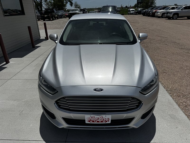 2016 Ford Fusion SE - Photo 4 - Lexington, NE 68850