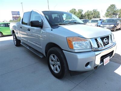 2013 Nissan Titan SV   - Photo 4 - Lexington, NE 68850