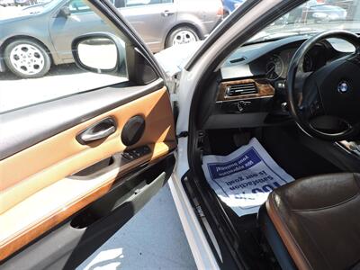 2011 BMW 328i xDrive   - Photo 16 - Lexington, NE 68850