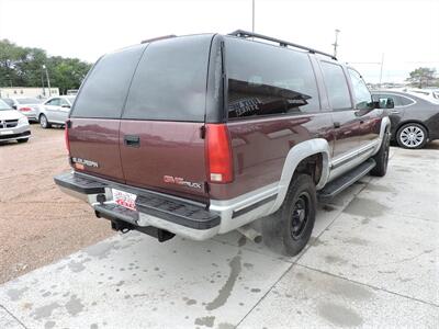1997 GMC Suburban K2500   - Photo 5 - Lexington, NE 68850