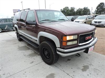 1997 GMC Suburban K2500   - Photo 4 - Lexington, NE 68850