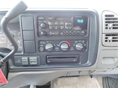 1997 GMC Suburban K2500   - Photo 18 - Lexington, NE 68850