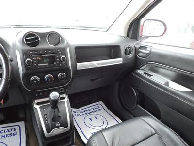 2017 Jeep Compass Latitude   - Photo 15 - Grand Island, NE 68801