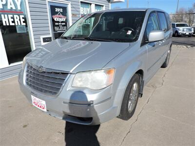 2010 Chrysler Town & Country Touring   - Photo 2 - Grand Island, NE 68801