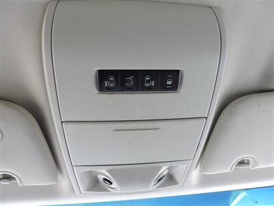 2010 Chrysler Town & Country Touring   - Photo 21 - Grand Island, NE 68801